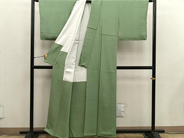 平和屋着物●上質な色無地　黄海松茶色　鬼しぼ縮緬　正絹　逸品　未使用　BAAX8704mz