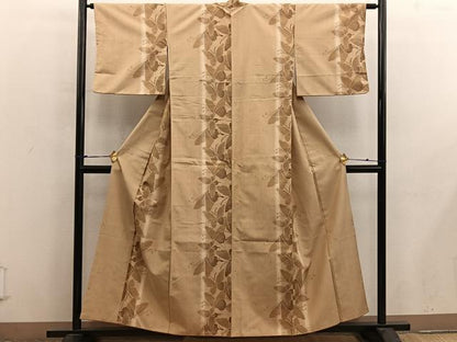 平和屋着物■上質な紬　舞蝶文　正絹　逸品　BAAX8725mz
