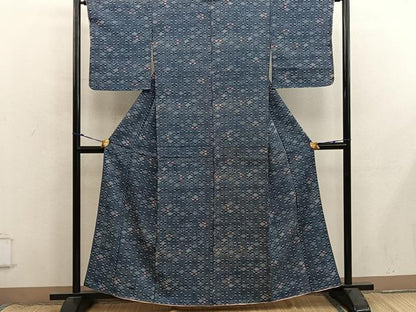 平和屋着物■上質な小紋　菱舞蝶文　BAAX8736mz