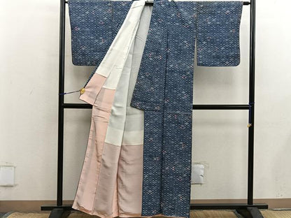 平和屋着物■上質な小紋　菱舞蝶文　BAAX8736mz