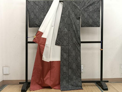 平和屋着物■本場大島紬　7マルキ　幾何学文様　正絹　逸品　未使用　BAAX8757mz