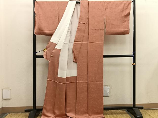 平和屋着物●上質な色無地　風景地紋　纁色　さが美扱い　正絹　逸品　未使用　BAAX8793mz