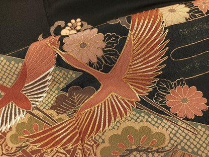 平和屋着物■豪華黒留袖　駒刺繍　宝尽くし飛鶴花文　金彩　正絹　逸品　BAAX8811mz