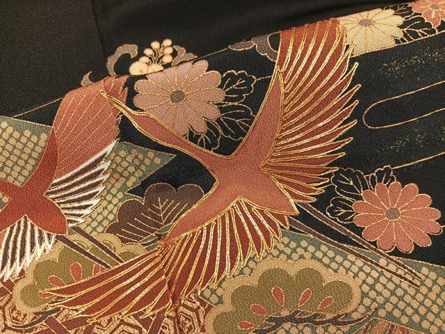 平和屋着物■豪華黒留袖　駒刺繍　宝尽くし飛鶴花文　金彩　正絹　逸品　BAAX8811mz