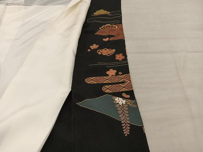 平和屋着物■豪華黒留袖　駒刺繍　宝尽くし飛鶴花文　金彩　正絹　逸品　BAAX8811mz