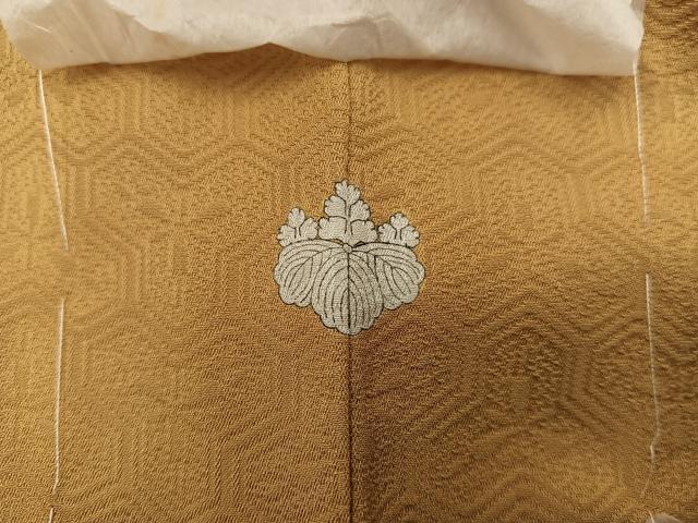 平和屋着物●上質な色無地　毘沙門亀甲地紋　黄朽葉色　正絹　逸品　未使用　BAAX8890mz