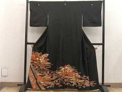 平和屋着物■豪華黒留袖　駒刺繍　扇面菊花文　金彩　正絹　逸品　BAAX8919mz