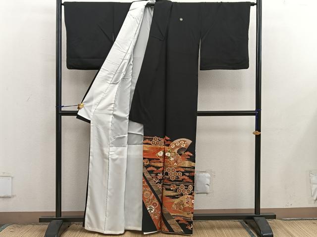 平和屋着物■豪華黒留袖　駒刺繍　扇面菊花文　金彩　正絹　逸品　BAAX8919mz
