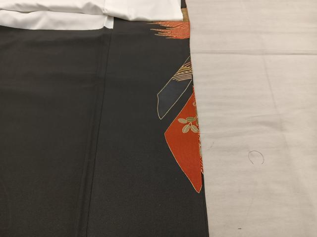 平和屋着物■豪華黒留袖　駒刺繍　扇面菊花文　金彩　正絹　逸品　BAAX8919mz