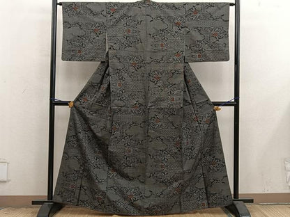 平和屋着物■本場大島紬　9マルキ　雲重ね文菊花文　正絹　逸品　BAAX8971mz