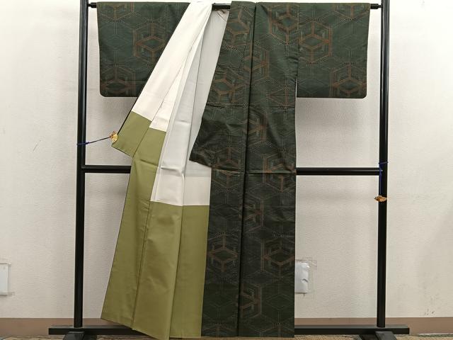 平和屋着物■本場大島紬　7マルキ　亀甲文　正絹　逸品　BAAX8995mz