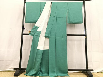 平和屋着物●上質な色無地　松竹梅地紋　木賊色　正絹　逸品　BAAX9047yc