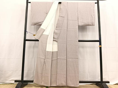 平和屋着物■上質な色無地　紗綾形地紋　三趣染草木染　鴇鼠色　正絹　逸品　BAAX9048yc