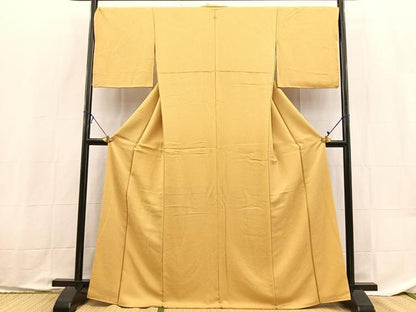 平和屋着物●上質な色無地　草花地紋　玉蜀黍色　正絹　逸品　BAAX9055yc