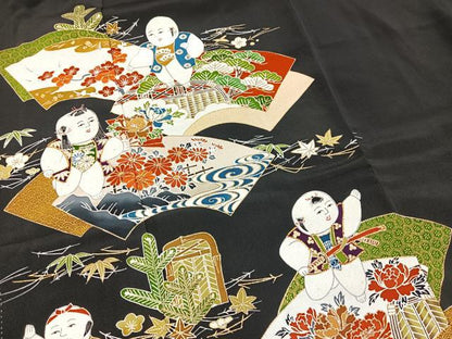 平和屋着物■豪華黒留袖　駒刺繍　唐子地紙花文　金彩　正絹　逸品　BAAX9111yc