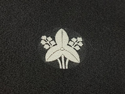 平和屋着物■豪華黒留袖　駒刺繍　飛鶴吉祥花文　金銀彩　正絹　逸品　BAAX9134yc