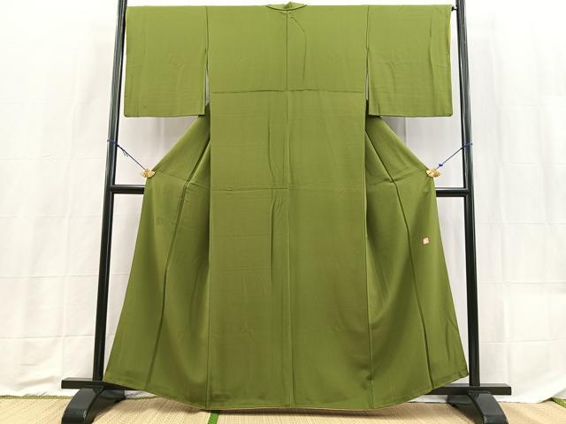 平和屋着物■服飾評論家　市田ひろみ監修　色無地　草色　正絹　逸品　BAAX9205yc