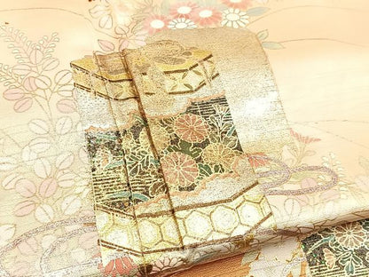 平和屋着物■訪問着　貝桶秋草文　暈し染め　金銀彩　やまと誂製　正絹　逸品　BAAX9215yc