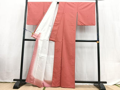 平和屋着物■色無地　亀甲花菱地紋　銀朱色　洗える着物　未使用　BAAX9447yc