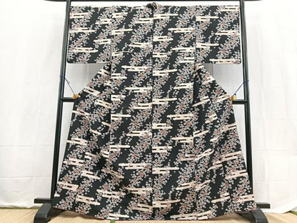 平和屋着物■小紋　エ霞桜文　黒地　洗える着物　BAAX9472yc