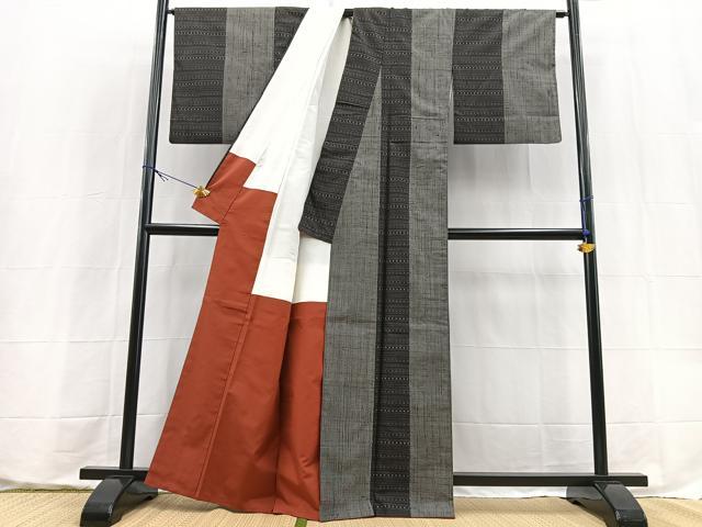 平和屋着物■上質な紬　間道　黒地　正絹　逸品　BAAX9576yc