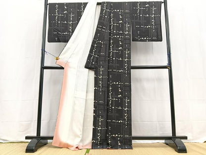 平和屋着物●上質な小紋　市松草花文　黒地　正絹　逸品　BAAX9590yc