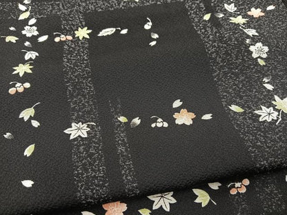 平和屋着物●上質な小紋　市松草花文　黒地　正絹　逸品　BAAX9590yc