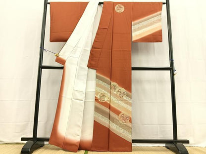平和屋着物■中国三大刺繍　スワトウ刺繍　訪問着　雪輪花文　暈し染め　金銀彩　正絹　逸品　未使用　BAAX9594yc