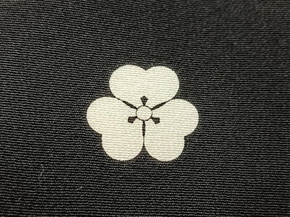平和屋着物●豪華黒留袖　総刺繍　駒刺繍　宝尽くし花文　暈し染め　正絹　逸品　BAAX9611yc
