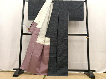 平和屋着物●本場大島紬　幾何学文様　正絹　逸品　未使用　BAAX9702yc