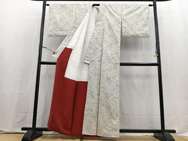 平和屋着物●本場大島紬　白大島　7マルキ　幾何学花文　正絹　逸品　BAAX9753yc