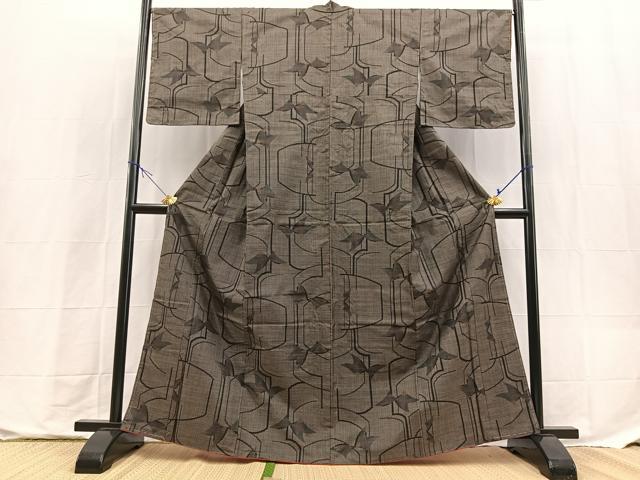 平和屋着物●本場大島紬　泥染め　7マルキ　幾何学文様　浜田絹織物謹製　証紙付き　正絹　逸品　BAAX9762yc