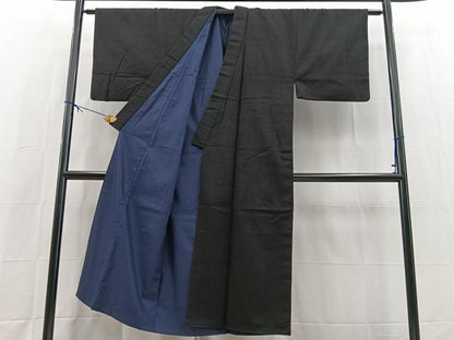 平和屋着物■男性　紬　黒地　正絹　逸品　BAAX9805yc