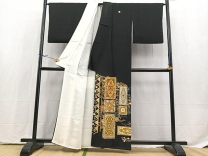 平和屋着物■豪華黒留袖　駒刺繍　吉祥更紗花文　金彩　正絹　逸品　BAAX9837yc