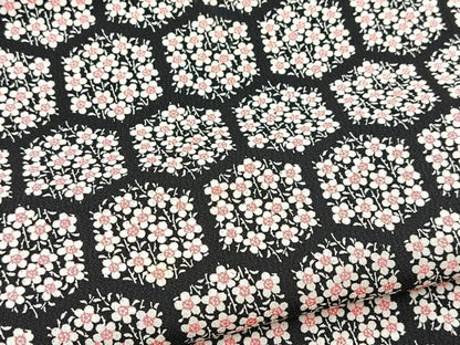 平和屋着物■上質な小紋　亀甲花文　黒地　正絹　逸品　BAAX9877yc