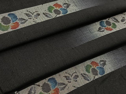 平和屋着物■上質な紬　横段花蝶文　黒地　まるやま扱い　正絹　逸品　BAAX9905yc