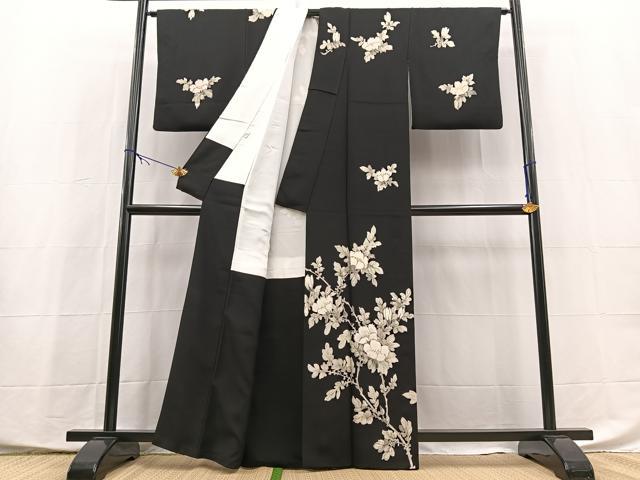 平和屋着物●極上　工芸染織　宮下　訪問着　手描き　草花文　黒地　金彩　正絹　逸品　BAAX9928yc