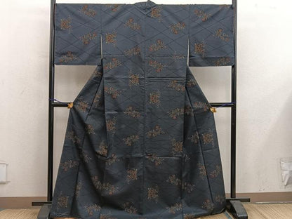 平和屋着物●本場大島紬　7マルキ　草花文　正絹　逸品　BAAY0020mz