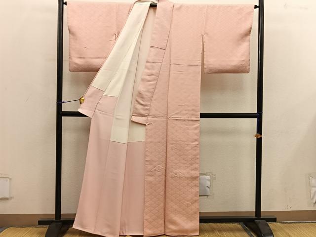 平和屋着物●無地絵羽訪問着　相良刺繍　草花地紋　深支子色　正絹　逸品　BAAY0034mz
