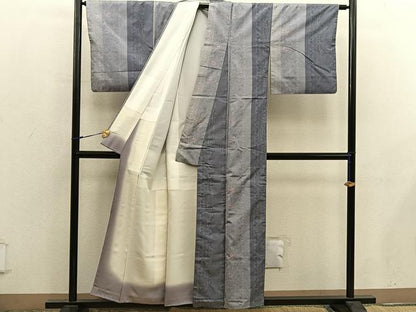 平和屋着物●本場大島紬　草木色泥染め　草花間道　やまと誂製　証紙付き　正絹　逸品　BAAY0039mz