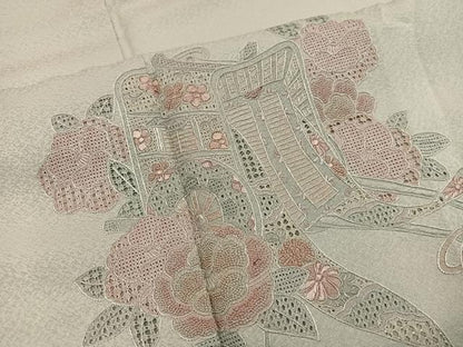 平和屋着物●訪問着　総刺繍　スワトウ刺繍　御所車花文　正絹　逸品　BAAY0182mz