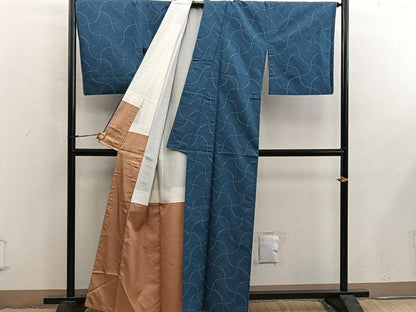 平和屋着物●上質な紬　刺繍　刺し子　葡萄蔦の葉文　正絹　逸品　BAAY0191mz