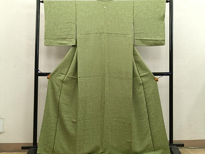 平和屋着物●上質な色無地　菊花地紋　青朽葉色　正絹　逸品　BAAY0213mz