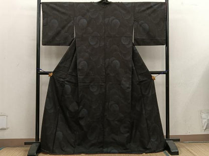 平和屋着物●本場大島紬　古代染色　純泥染　雪輪　やまと誂製　証紙付き　正絹　逸品　BAAY0235mz