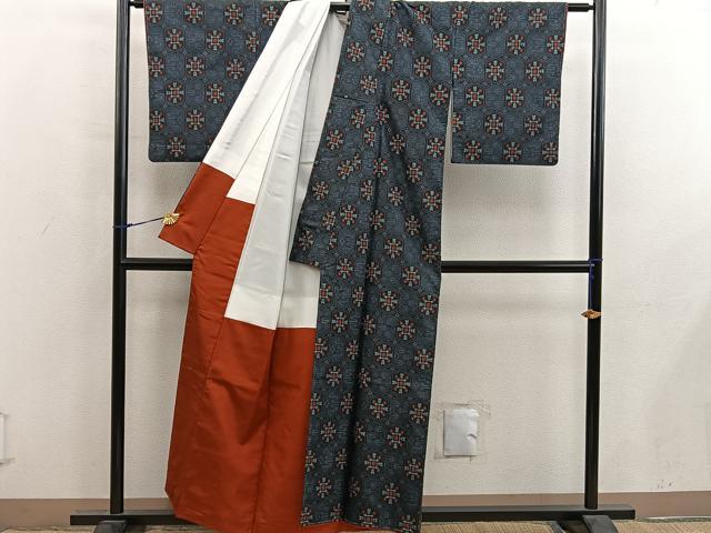 平和屋着物■本場村山大島紬　アンサンブル　亀甲文　正絹　逸品　未使用　BAAY0243mz