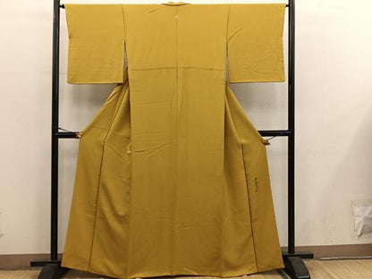 平和屋着物●染色作家　斉藤三才　色無地　霞地紋　櫨染色　正絹　逸品　BAAY0293mz
