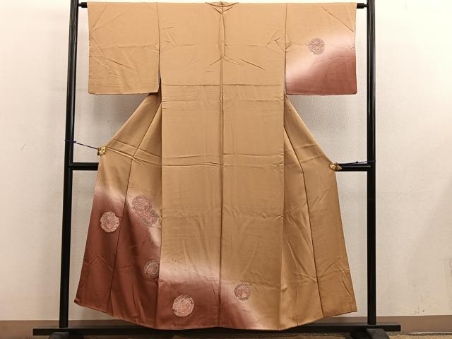 平和屋着物■訪問着　総刺繍　スワトウ刺繍　雪輪花文　暈し染め　正絹　逸品　BAAY0328mz