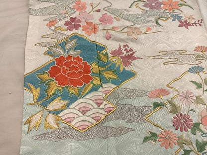 平和屋着物■豪華振袖　総刺繍　松皮菱花文　暈し染め　金銀糸　正絹　逸品　BAAY0338mz