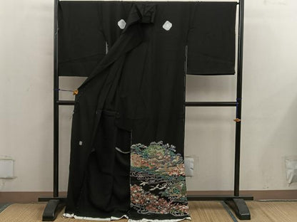 平和屋着物■豪華黒留袖　友禅　作家物　飛鶴風景文　仮絵羽　正絹　逸品　未使用　BAAY0351mz