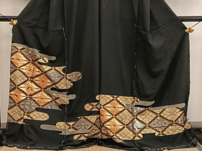 平和屋着物●豪華黒留袖　駒刺繍　双鶴　金彩　上代35万　仮絵羽　正絹　逸品　未使用　BAAY0368mz